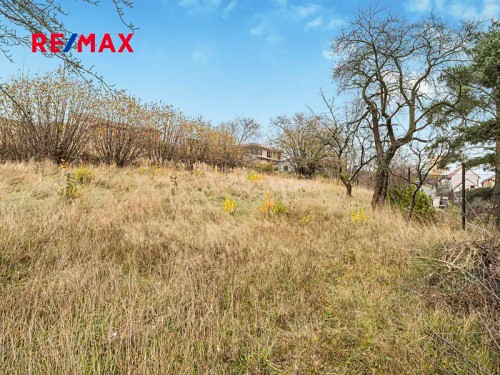 Prodej stavebního pozemku 2242 m²