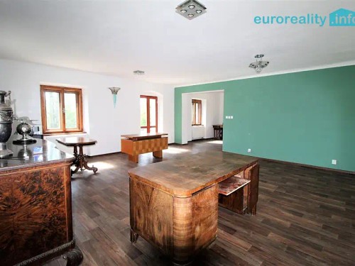 Prodej zemědělské usedlosti 389 m², pozemek 4007 m²