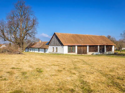 Prodej zemědělské usedlosti 395 m², pozemek 6536 m²