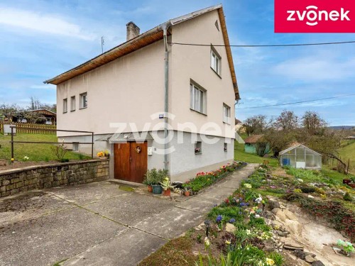 Prodej domu 300 m², pozemek 1168 m²