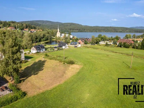 Prodej stavebního pozemku 1207 m²