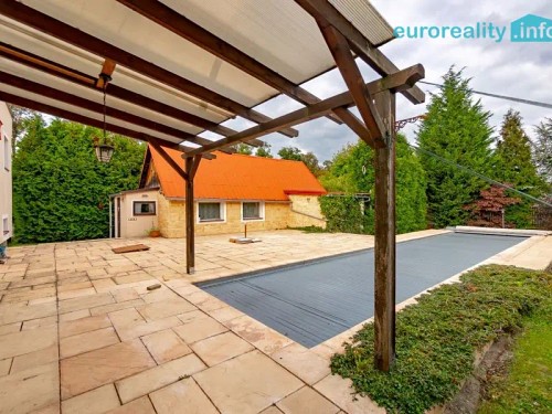 Prodej domu 196 m², pozemek 2259 m²