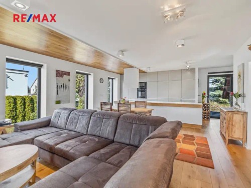 Prodej domu 285 m², pozemek 657 m²