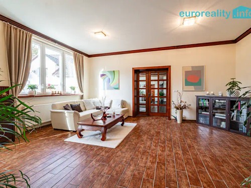 Prodej domu 274 m², pozemek 627 m²