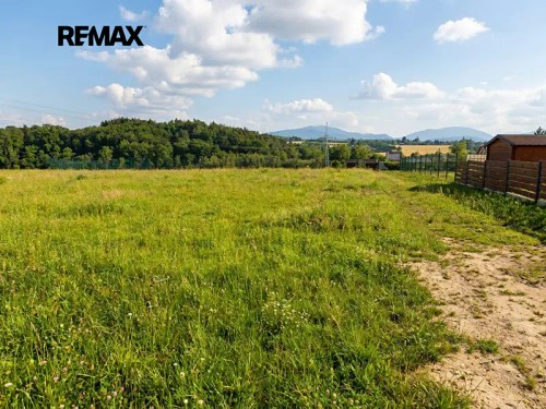 Prodej stavebního pozemku 1255 m²
