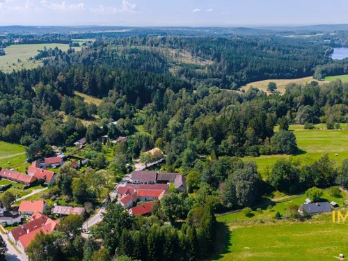 Prodej domu 300 m², pozemek 2937 m²