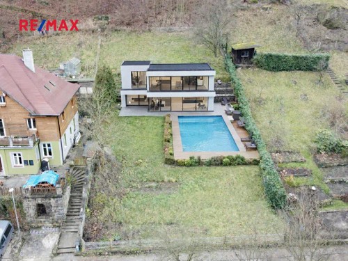 Prodej stavebního pozemku 1057 m²