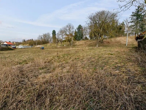 Prodej stavebního pozemku 2030 m²