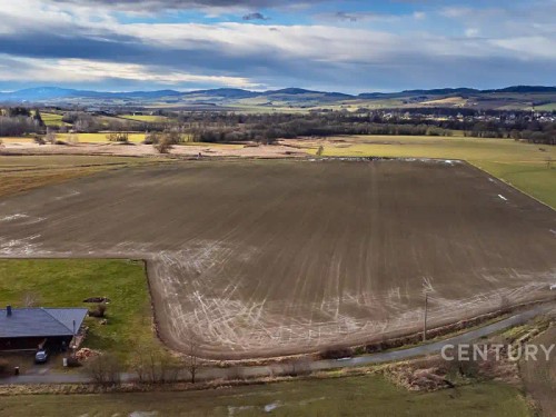 Prodej stavebního pozemku 1035 m²
