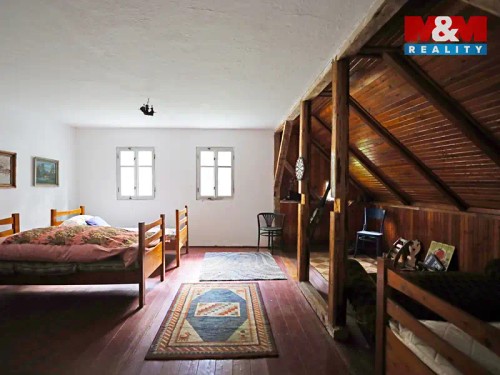 Prodej chaty 176 m², pozemek 298 m²