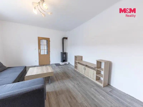 Prodej domu 100 m², pozemek 973 m²