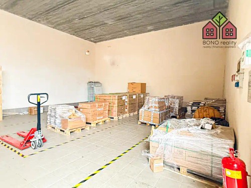 Prodej domu 1228 m², pozemek 5167 m²