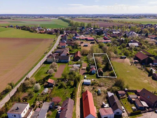 Prodej stavebního pozemku 1328 m²