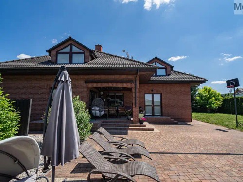Prodej domu 308 m², pozemek 1619 m²