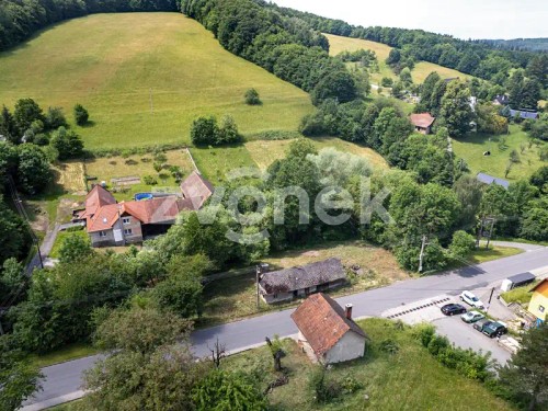 Prodej stavebního pozemku 1784 m²