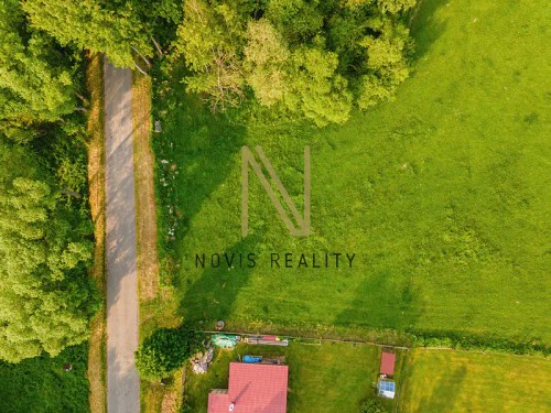 Prodej stavebního pozemku 975 m²