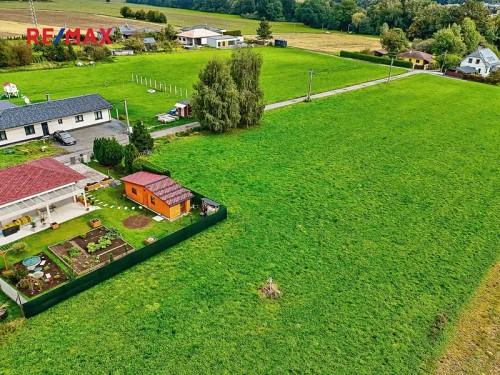 Prodej stavebního pozemku 1328 m²