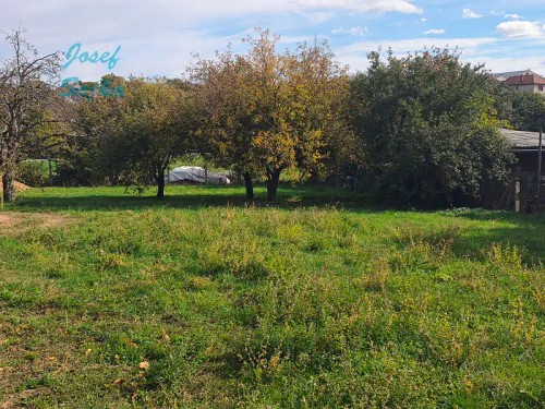 Prodej stavebního pozemku 1108 m²