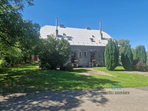 Prodej domu 400 m², pozemek 1968 m²