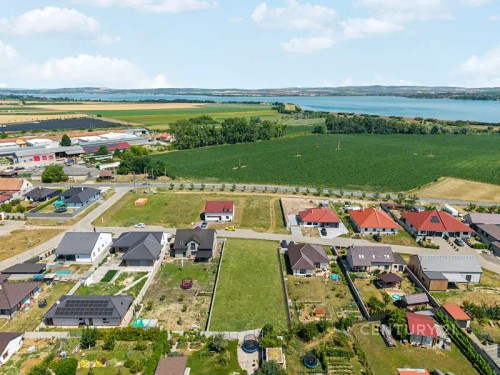 Prodej stavebního pozemku 1034 m²