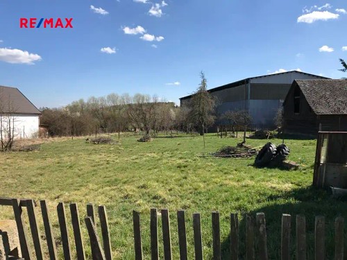 Prodej stavebního pozemku 1216 m²