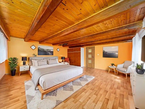 Prodej domu 290 m², pozemek 1802 m²