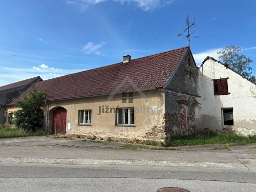 Prodej domu 200 m², pozemek 1379 m²