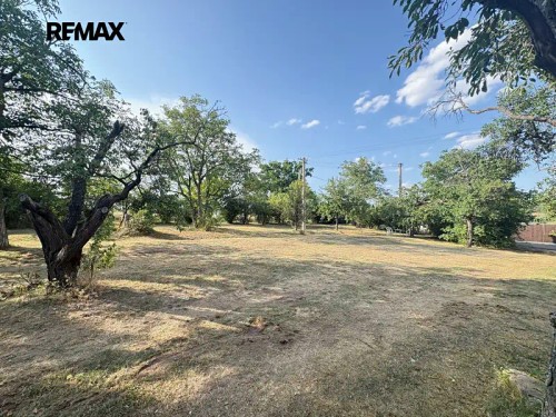 Prodej stavebního pozemku 808 m²