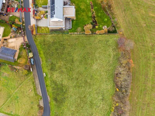 Prodej stavebního pozemku 1760 m²