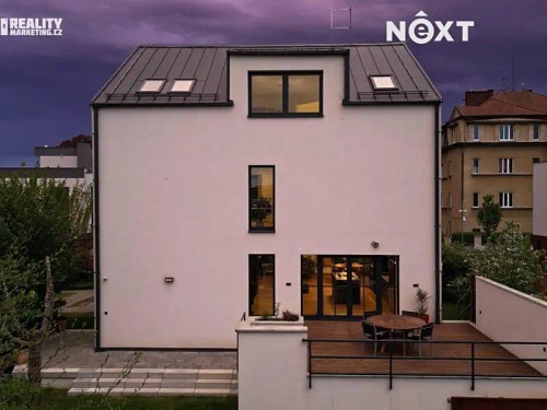 Prodej vily 420 m², pozemek 797 m²