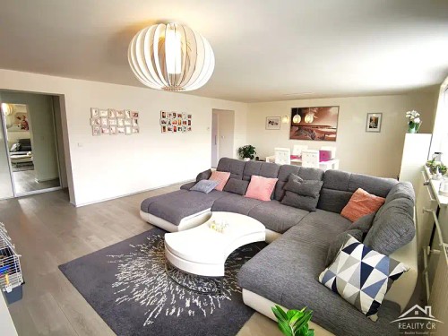 Prodej domu 328 m², pozemek 438 m²