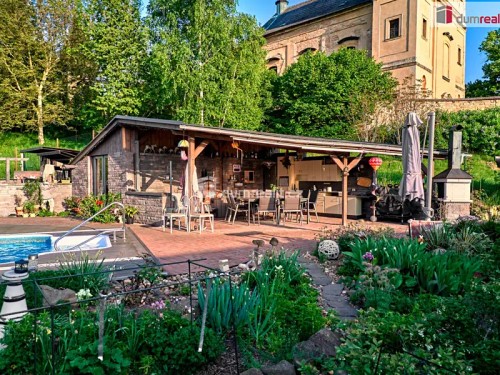 Prodej vily 296 m², pozemek 3134 m²