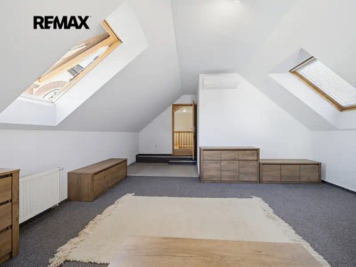 Prodej domu 194 m², pozemek 766 m²