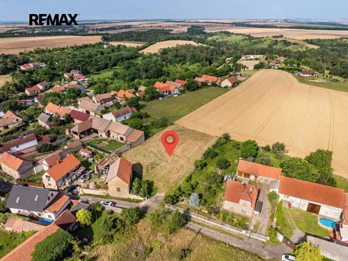 Prodej stavebního pozemku 1499 m²
