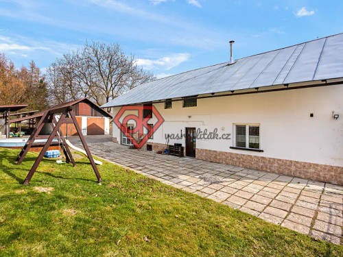 Prodej domu 201 m², pozemek 6833 m²