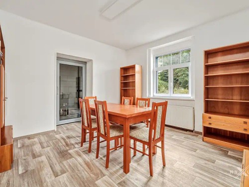 Prodej domu 932 m², pozemek 1353 m²