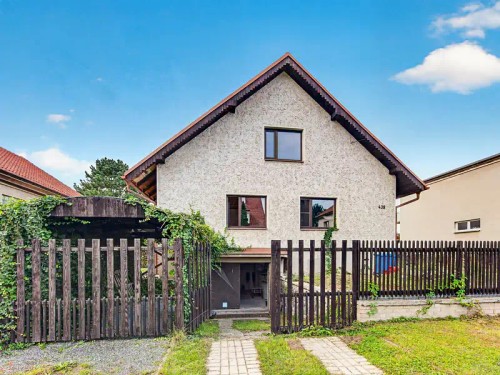 Prodej domu 196 m², pozemek 863 m²