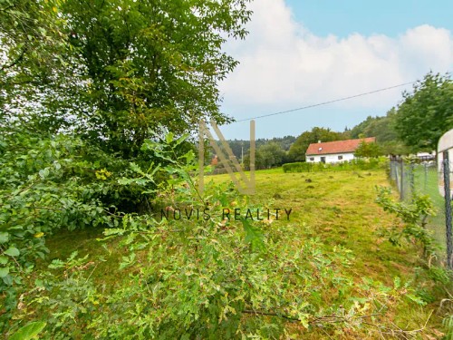 Prodej stavebního pozemku 1100 m²