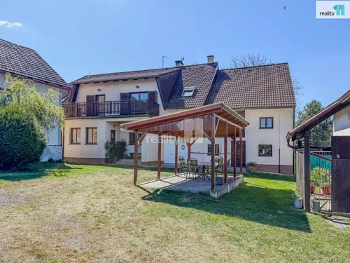 Prodej domu 200 m², pozemek 6424 m²