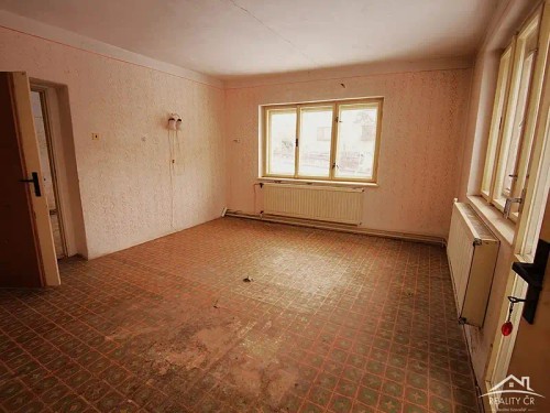 Prodej domu 371 m², pozemek 2500 m²