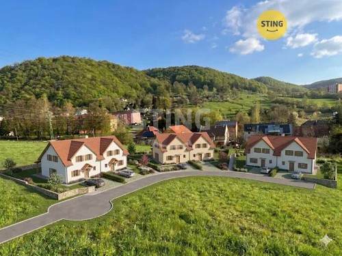 Prodej stavebního pozemku 8439 m²