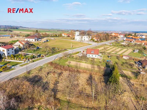 Prodej stavebního pozemku 1755 m²