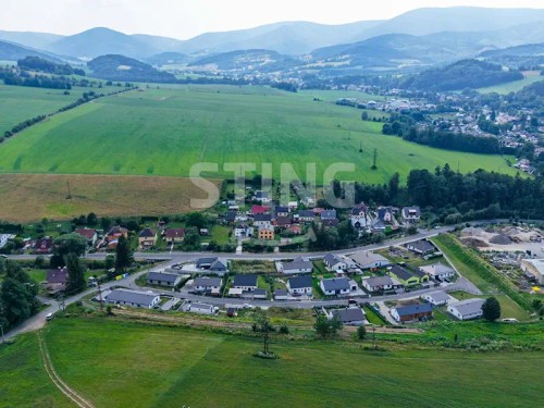 Prodej stavebního pozemku 1275 m²
