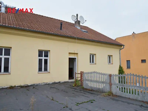 Prodej domu 368 m², pozemek 291 m²