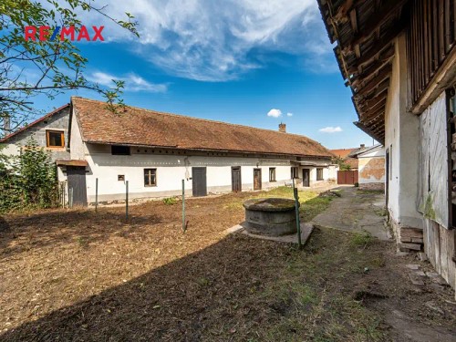 Prodej domu 415 m², pozemek 2446 m²