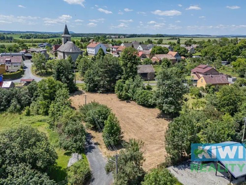 Prodej stavebního pozemku 1744 m²