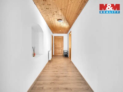 Prodej domu 400 m², pozemek 5480 m²