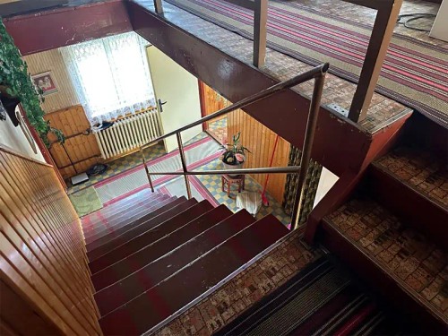 Prodej domu 1750 m², pozemek 1811 m²