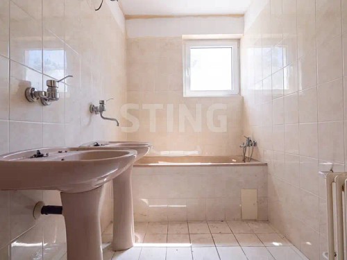 Prodej domu 350 m², pozemek 783 m²