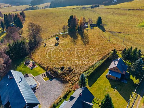 Prodej stavebního pozemku 4018 m²